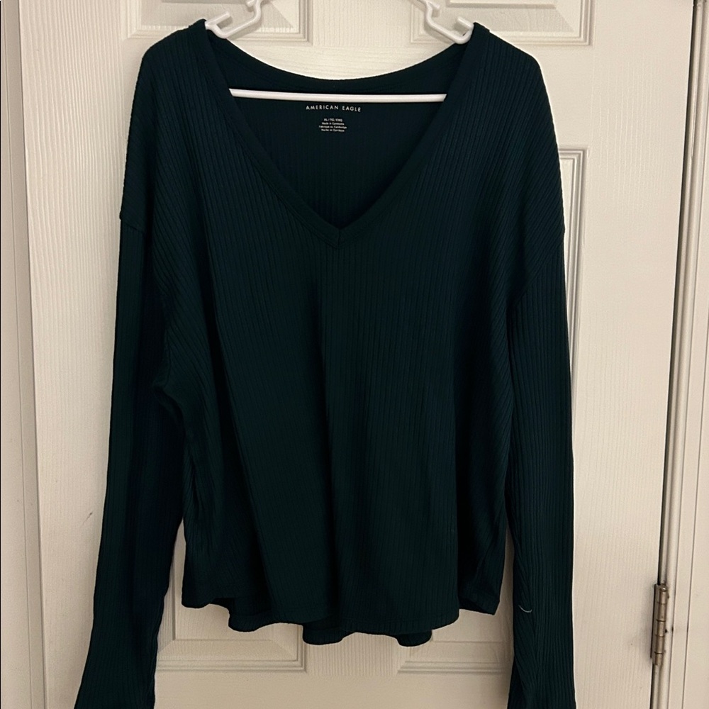 American Eagle Outfitters Ribbed dark green V-Neck Top